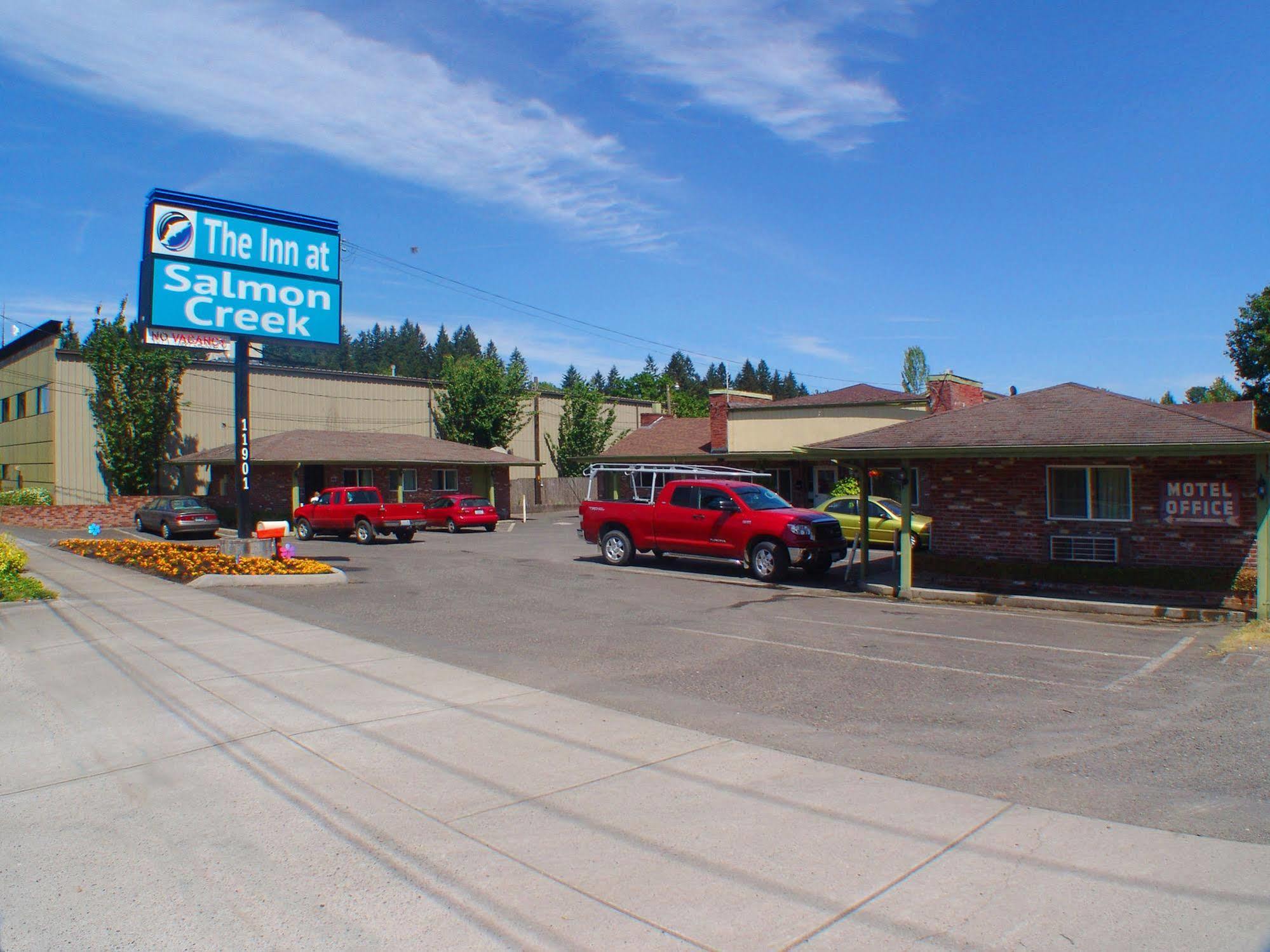 Inn At Salmon Creek Vancouver Esterno foto